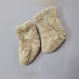 ✨️3/$25✨️ Konny Baby Cozy Fuzzy Sock-Booties